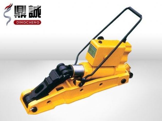 點(diǎn)擊查看詳細(xì)信息<br>標(biāo)題：液壓起撥道機(jī) 閱讀次數(shù)：4254